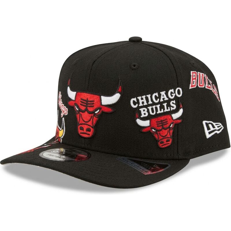 shapka-izvita-cherna-snapbek-9fifty-a-frame-precurved-multi-patch-na-chicago-bulls-nba-ot-new-era