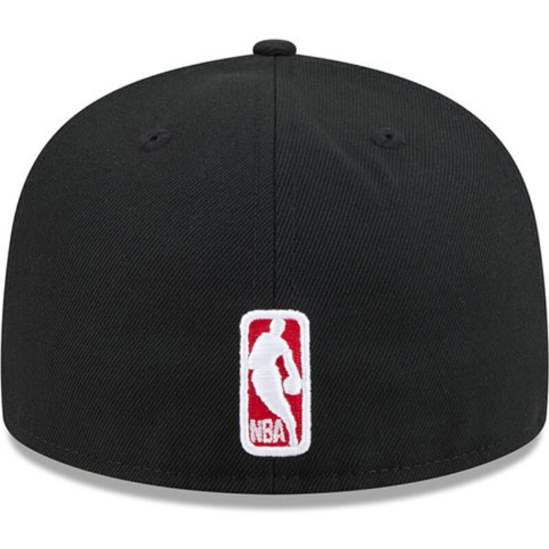 shapka-ploska-cherna-prilepnala-59fifty-rhinestone-badge-na-chicago-bulls-nba-ot-new-era shapka-ploska-cherna-prilepnala-59fifty-rhinestone-badge-na-chicago-bulls-nba-ot-new-era