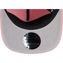 shapka-izvita-roza-reguliruem-19twenty-precurved-corduroy-pastel-na-new-york-yankees-mlb-ot-new-era