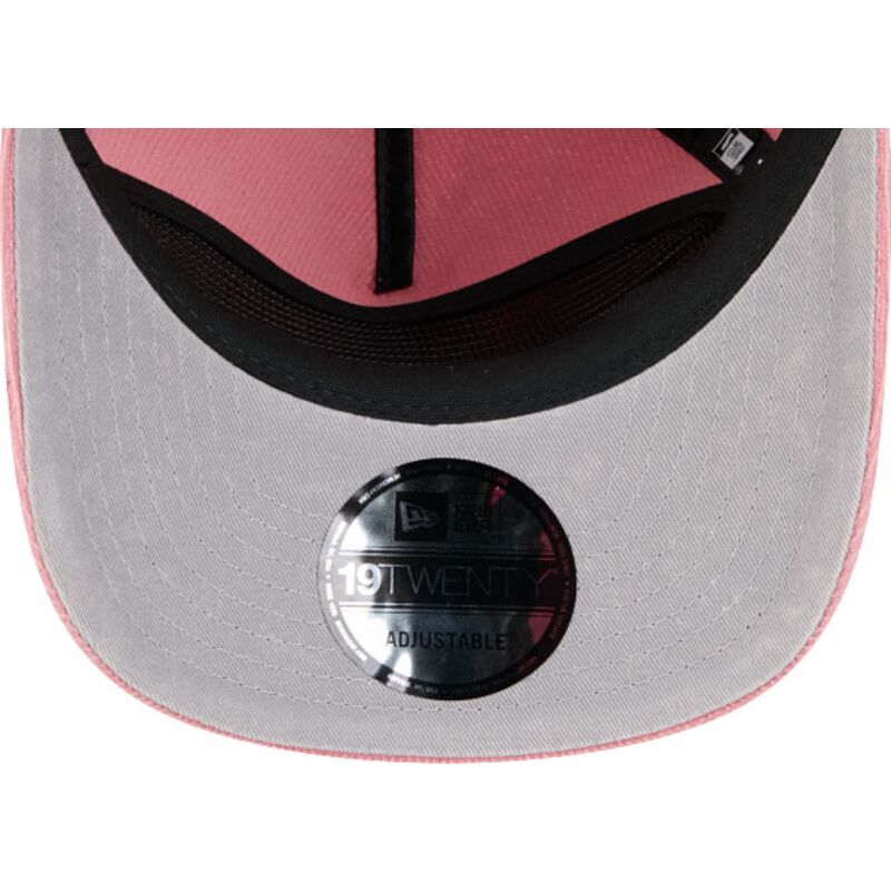 shapka-izvita-roza-reguliruem-19twenty-precurved-corduroy-pastel-na-new-york-yankees-mlb-ot-new-era shapka-izvita-roza-reguliruem-19twenty-precurved-corduroy-pastel-na-new-york-yankees-mlb-ot-new-era