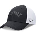 shapka-izvita-traker-tmnosin-reguliruem-club-unstructured-ny-na-new-york-yankees-mlb-ot-nike