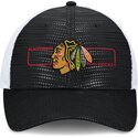 shapka-izvita-traker-cherna-snapbek-structured-meshback-na-chicago-blackhawks-nhl-ot-fanatics