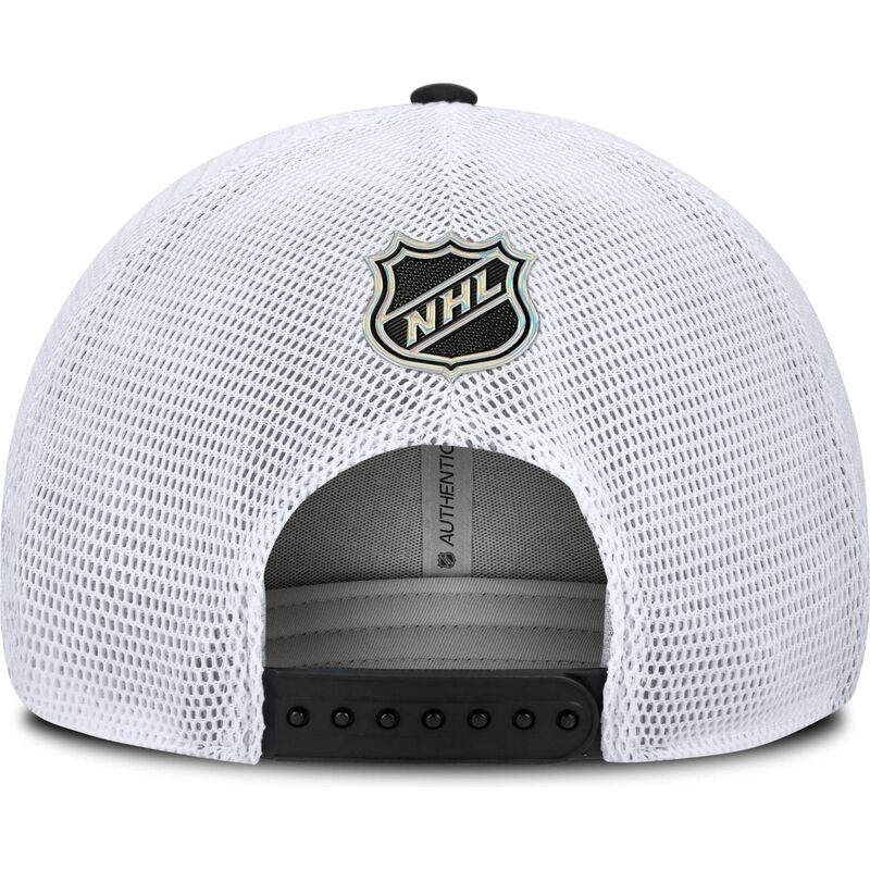 shapka-izvita-traker-cherna-snapbek-structured-meshback-na-chicago-blackhawks-nhl-ot-fanatics shapka-izvita-traker-cherna-snapbek-structured-meshback-na-chicago-blackhawks-nhl-ot-fanatics