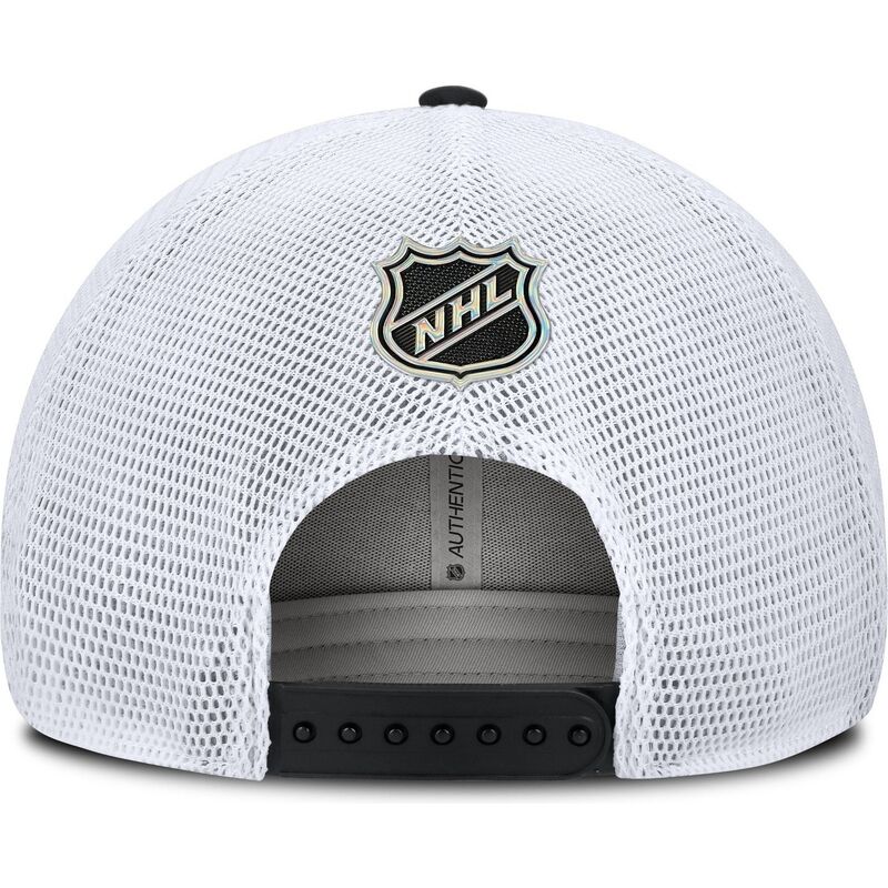 shapka-izvita-traker-cherna-snapbek-structured-meshback-na-los-angeles-kings-nhl-ot-fanatics
