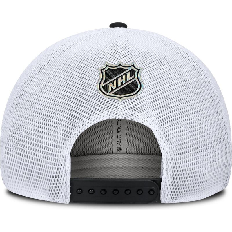 shapka-izvita-traker-cherna-snapbek-structured-meshback-na-anaheim-ducks-nhl-ot-fanatics
