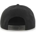shapka-ploska-cherna-snapbek-na-new-york-yankees-mlb-ot-47-brand