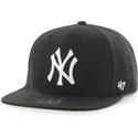 shapka-ploska-cherna-snapbek-lisa-na-new-york-yankees-mlb-ot-47-brand