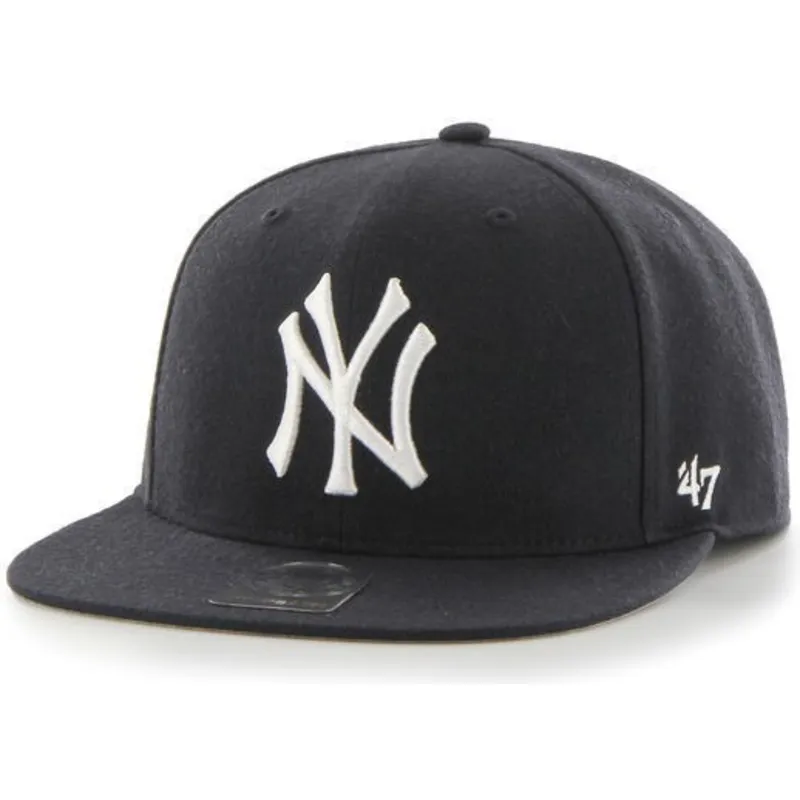 shapka-ploska-tmnosin-snapbek-na-new-york-yankees-mlb-ot-47-brand