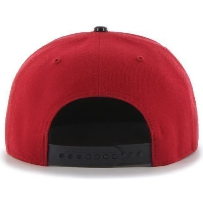 shapka-ploska-chervena-snapbek-brillante-na-new-york-yankees-mlb-ot-47-brand