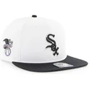 shapka-ploska-byala-snapbek-lateral-na-chicago-white-sox-mlb-ot-47-brand