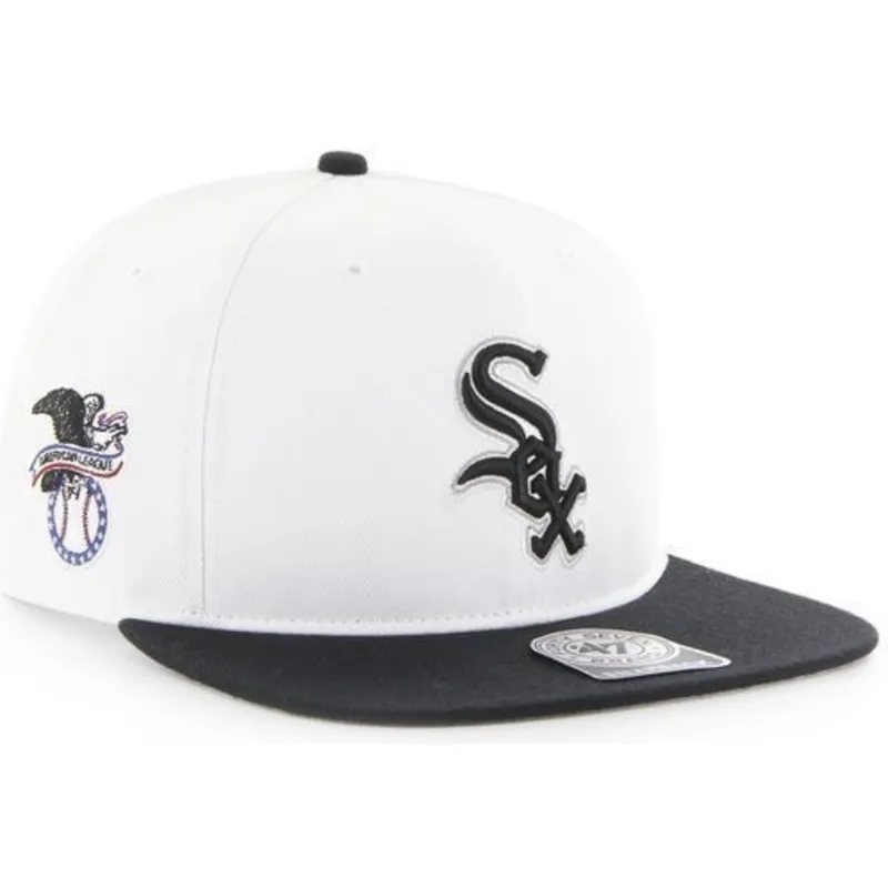 shapka-ploska-byala-snapbek-lateral-na-chicago-white-sox-mlb-ot-47-brand