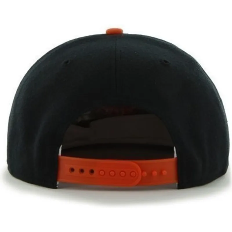 shapka-ploska-cherna-snapbek-lateral-na-san-francisco-giants-mlb-ot-47-brand