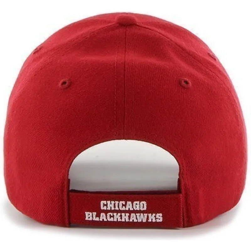 shapka-izvita-chervena-reguliruem-na-chicago-blackhawks-nhl-ot-47-brand