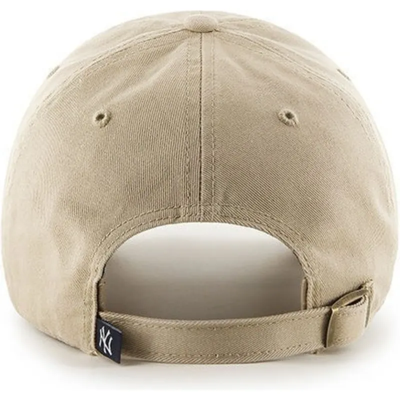 shapka-izvita-bezhov-reguliruem-na-new-york-yankees-mlb-ot-47-brand
