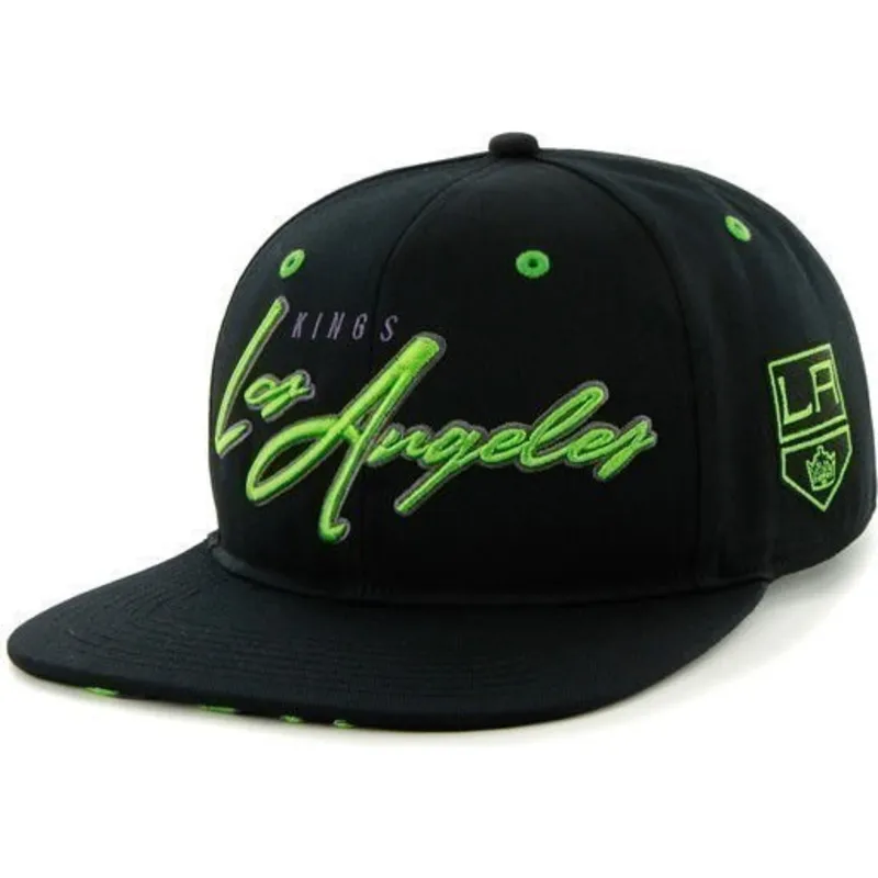 shapka-ploska-cherna-snapbek-na-los-angeles-kings-nhl-ot-47-brand