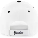 casquette-courbee-blanche-avec-visiere-noire-new-york-yankees-mlb-47-brand