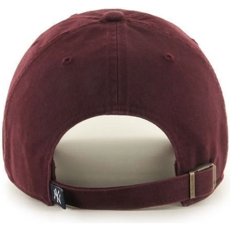 shapka-izvita-chervena-reguliruem-na-new-york-yankees-mlb-ot-47-brand