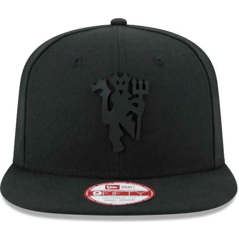 shapka-ploska-cherna-snapbek-9fifty-black-on-black-na-manchester-united-football-club-premier-league-ot-new-era