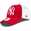 shapka-izvita-traker-chervena-snapbek-clean-a-frame-na-new-york-yankees-mlb-ot-new-era